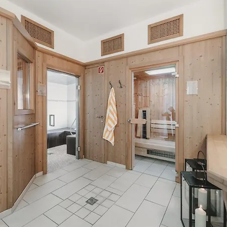 Hotel & Tiroler Buam Saalbach-Hinterglemm