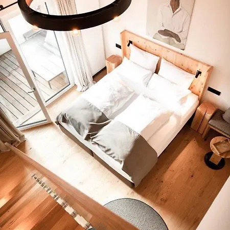 & Tiroler Buam Saalbach-Hinterglemm