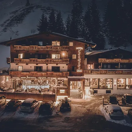 & Tiroler Buam Hotel 4*