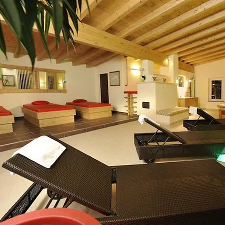 Hotel & Tiroler Buam 4*