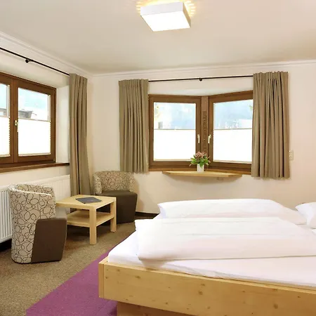 & Tiroler Buam Hotel Saalbach-Hinterglemm