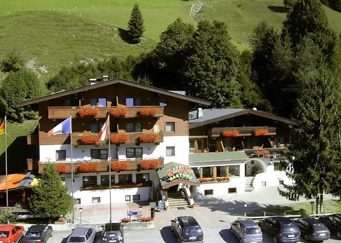 Hotel & Tiroler Buam