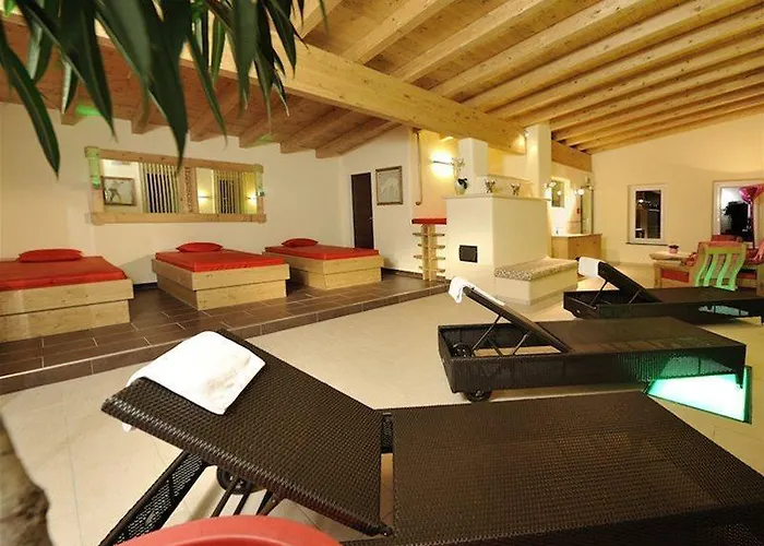 Hotel & Tiroler Buam 4*