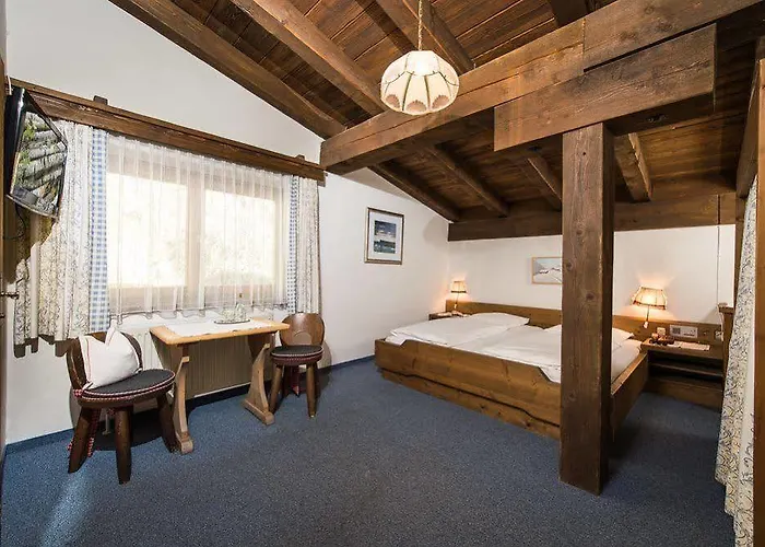 & Tiroler Buam Hotel Saalbach-Hinterglemm